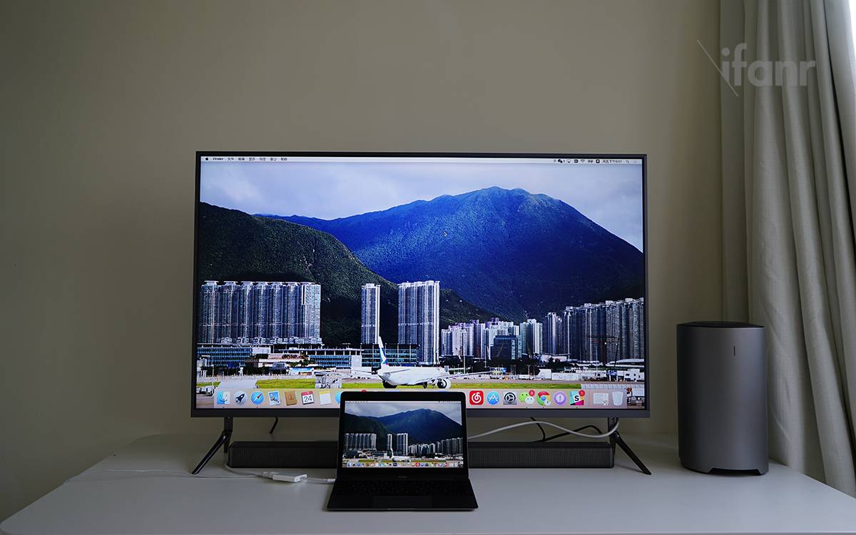 http://s3.ifanr.com/wp-content/uploads/2015/07/leijun-xiaomi-MIUI-TV-Apple-MacBook.jpg