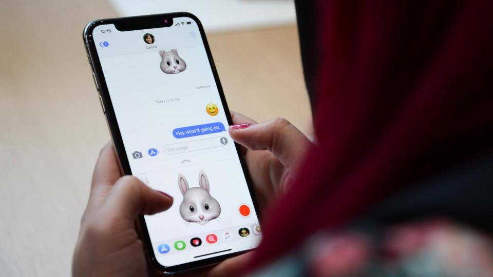 苹果|早报搞笑鼻涕图流老人重新v苹果iPhoneX/华为注册折叠1手图片
