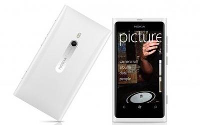 white-lumia-900