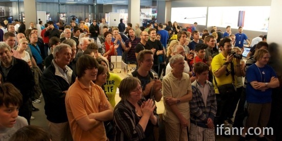 AppleStore_Audience