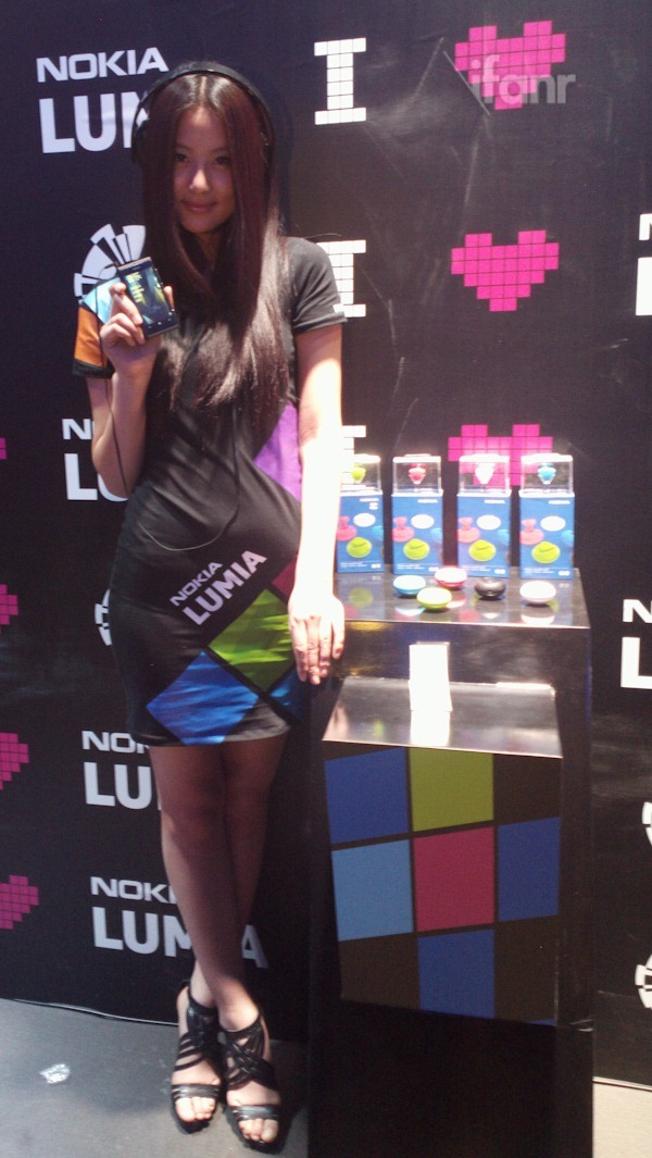 Lumia China Show Girl