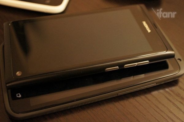 One X VS N9 Right Side