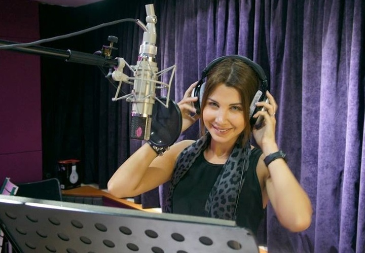 Nancy_Arjam_in_the_studio_small