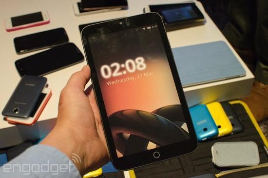 alcatel-onetouch-fire-mwc-2014-2014-02-23-10-1_550x365
