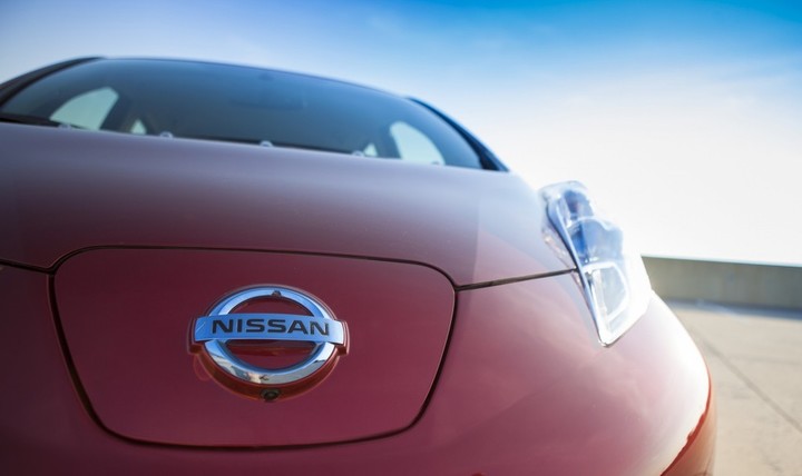 2015-nissan-leaf_100473840_l