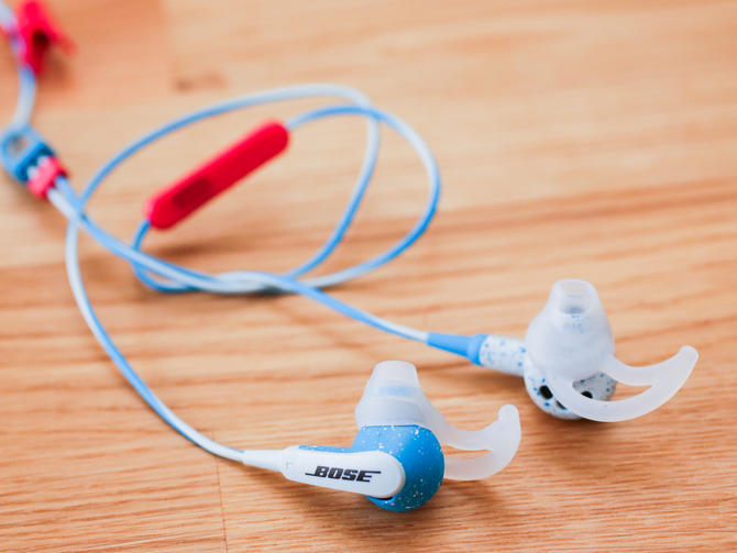 05bose-freestyle-earbuds-product-photos