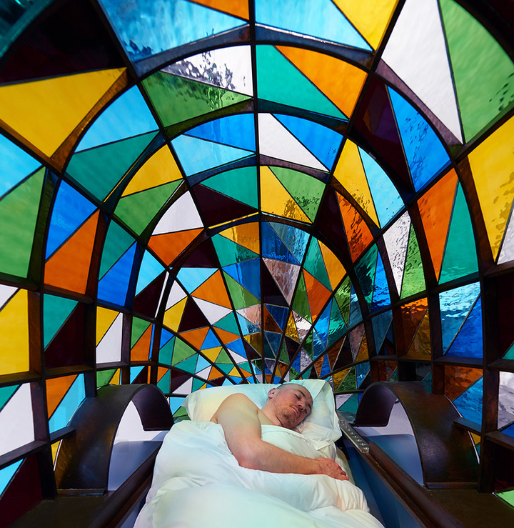 stained-glass-car-dominic-wilcox-designboom-04