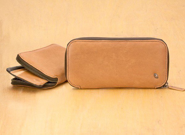 2_bellroy-wtob-chai-texture-bellroywebsite-03