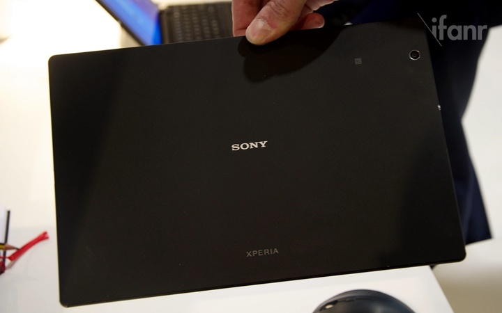 Sony Z4 Tablet (5)