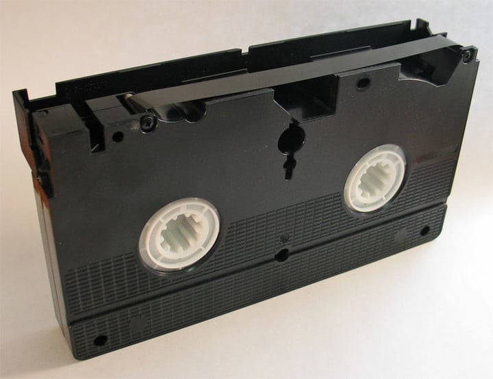 Vhs_cassette_bottom