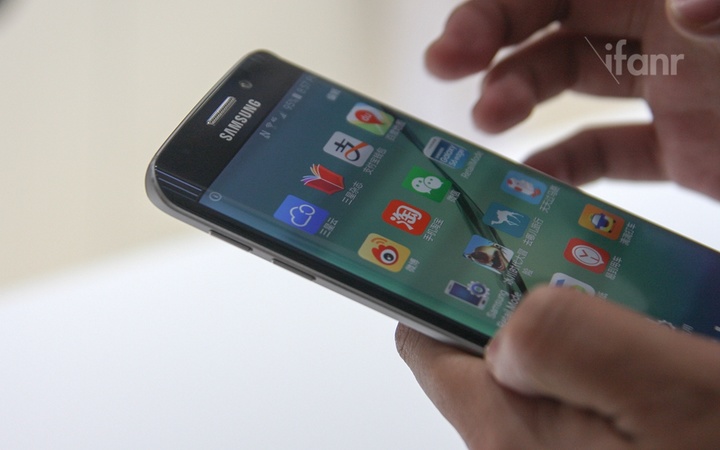 20150331-Samsung Galaxy S6 & S6 Edge-16