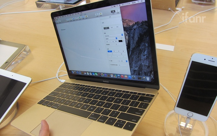 Apple 2015 MacBook Side 1000×625