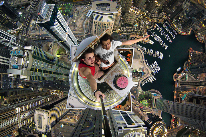 Daredevil captures selfies and Dubai from above