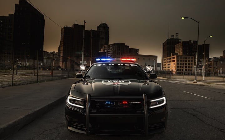 2016-dodge-charger-pursuit-04