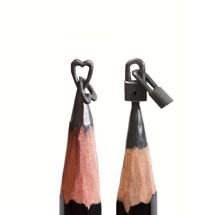 Amazing-Micro-Sculptures-Carved-From-Pencil-Tip-By-Salavat-Fidai22__700