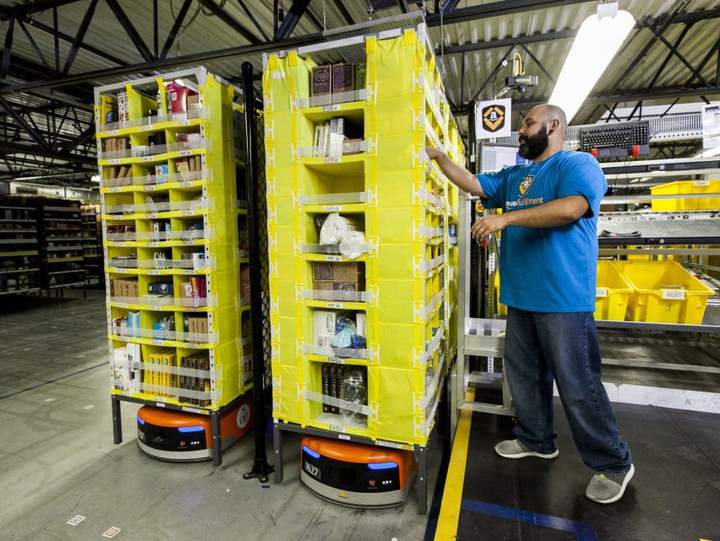 Amazon-Kiva-robots