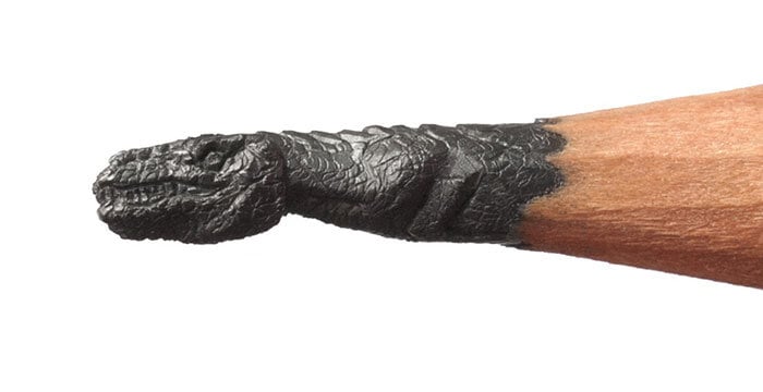 The-Best-Micro-Sculptures-Carved-From-Pencil-Tip-By-Salavat-Fidai7__700
