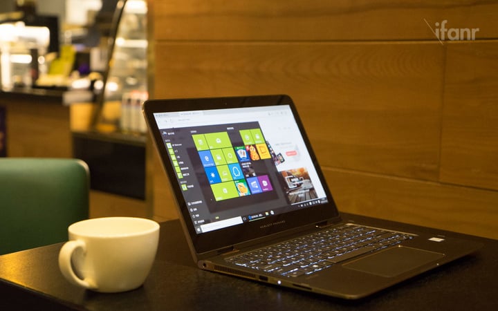 Hewlett Packard HP Spextre X360 2015 photo by Hao Ying ifanr-16