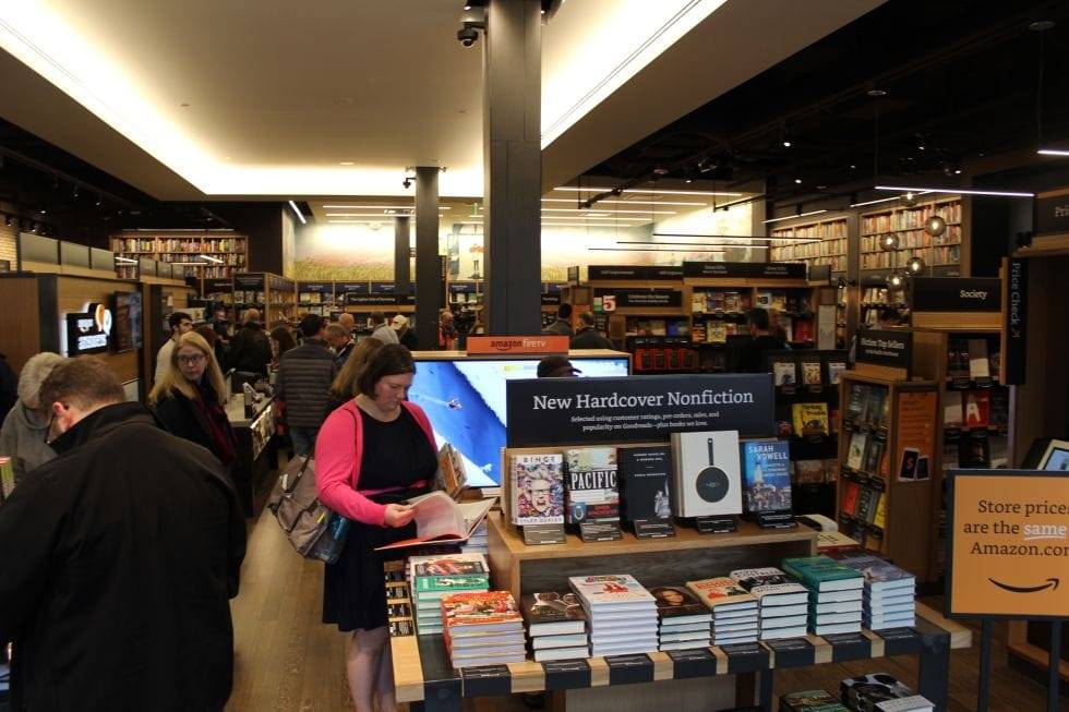 亚马逊实体书店开业了 30 张大图展示电商巨头卖书有何不同 爱范儿