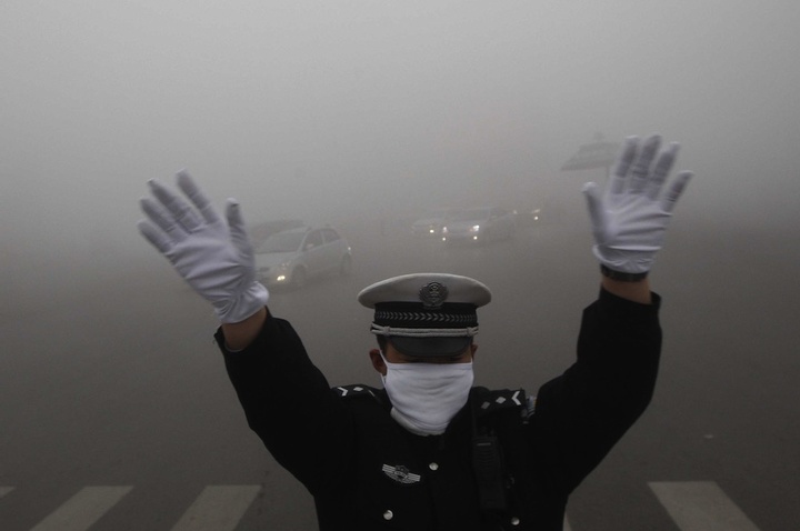 beijings-smog-isnt-just-nasty-chemicals--it-contains-thousands-of-types-of-bacteria-too