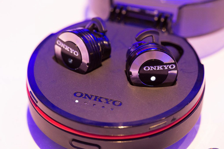 onkyo-wireless-earbuds-0392.0