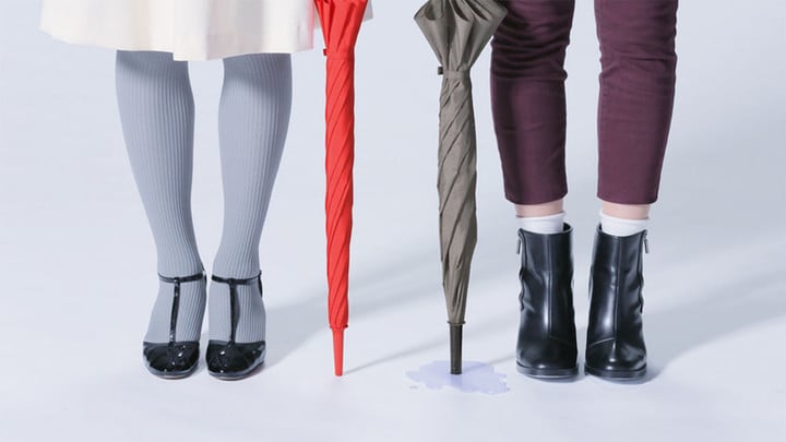 3055701-poster-p-1-this-water-repellent-umbrella-is-the-taylor-swift-of-rain-gear-copy