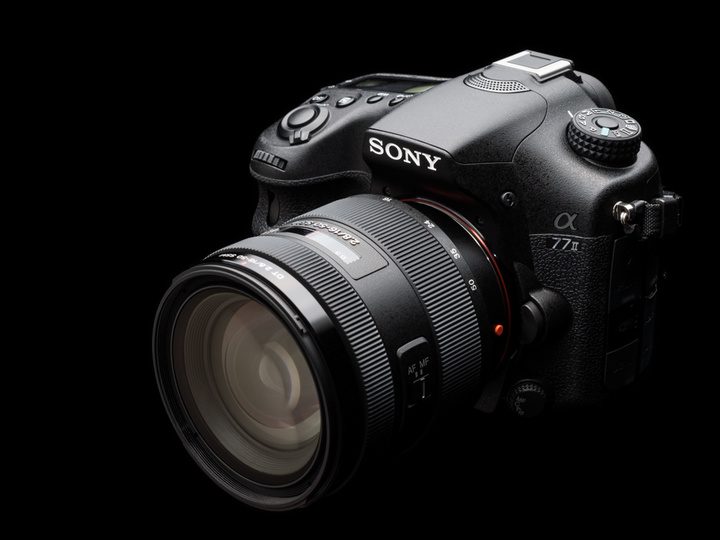 Sony α77 II A-mount camera with Sony DT 16-50mm F2.8 SSM kit lens