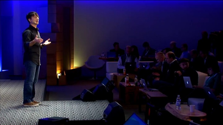 That moment when you hold a Windows 10 presentation and everyone in the audience has Macbooks - Imgur