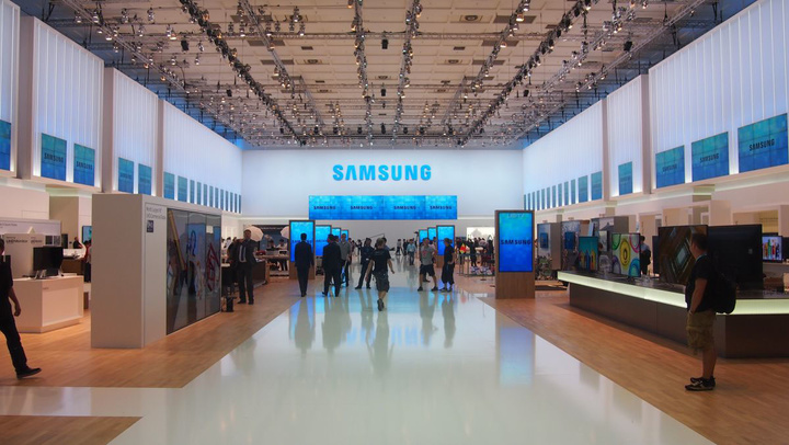 samsung_IFA2013stand-1200-80