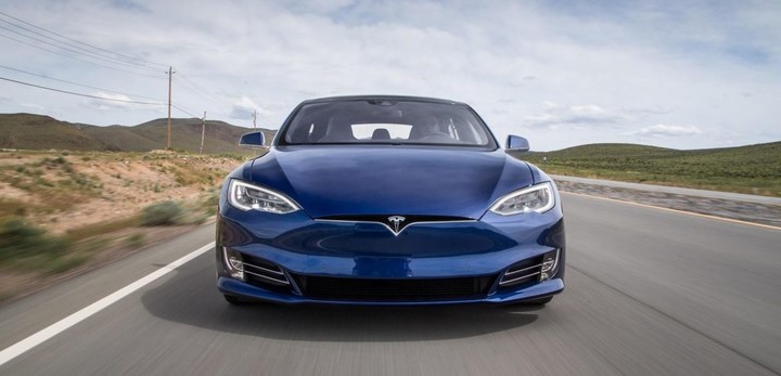 2016-Tesla-Model-S