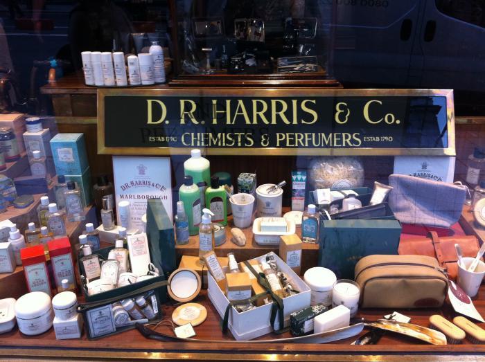 DR_Harris_Shop_02