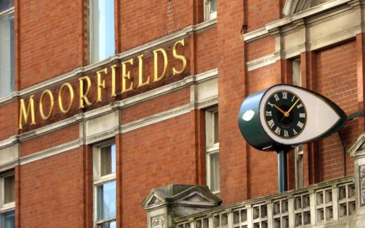 moorfields hospital