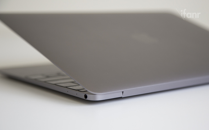 HP-Envy-15-2015-hy-Yoga-3-Pro-MacBook-15