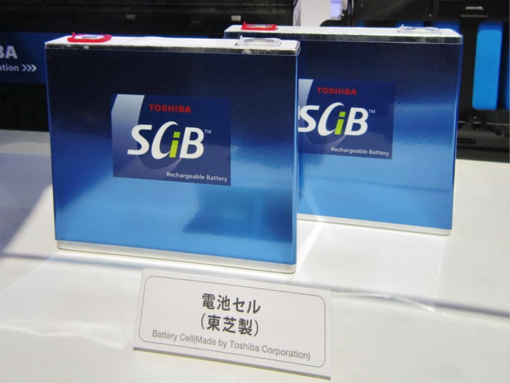 Toshiba_SCiB_cell_in_Tokyo_Motor_Show_2011_meitu_2