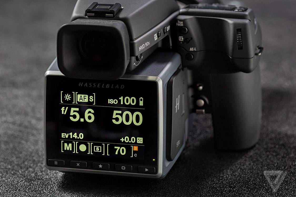 支持10 倍光学变焦的Moto Z 现身？不，这可能是哈苏盘算的新计划| 爱范儿