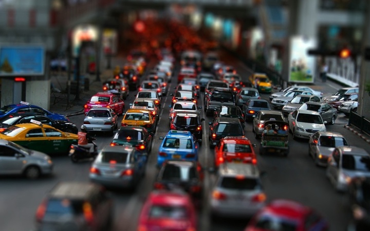 Street-car-traffic-jam_1600x1200