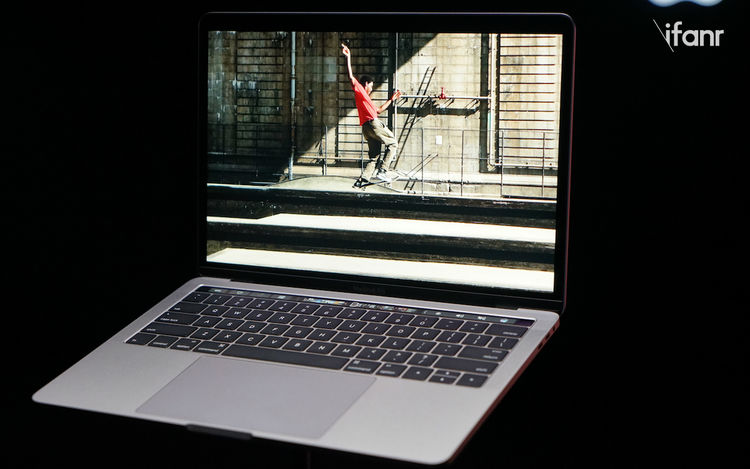 苹果新MacBook Pro 发布：变化多到眼花缭乱，但我们已经帮你做好了选择