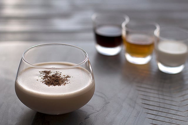 brandy.alexander.cocktail.recipe.1.1