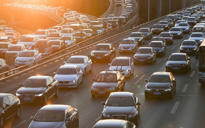 cars-traffic-china