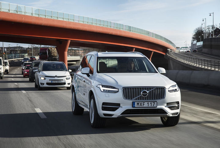 volvo-is-set-to-test-self-driving-cars-on-the-streets-of-london