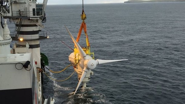 又一台潮汐涡轮机开始发电了,苏格兰人要建全球最大潮汐发电站