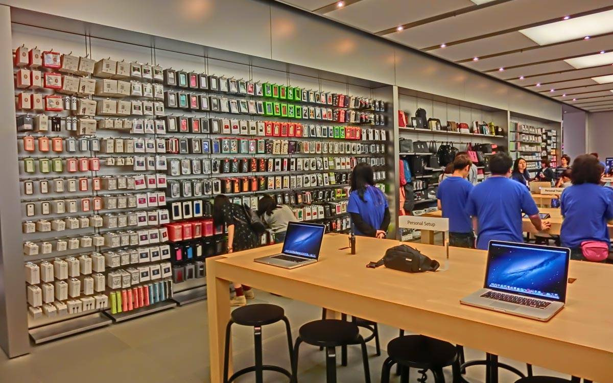 hk_cwb_hysan_place_mall_shop_apple_store_interior_products_mar-2013