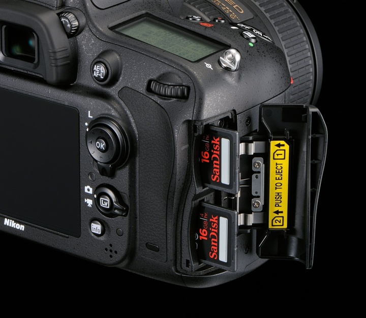 nikon-d610-card-slot