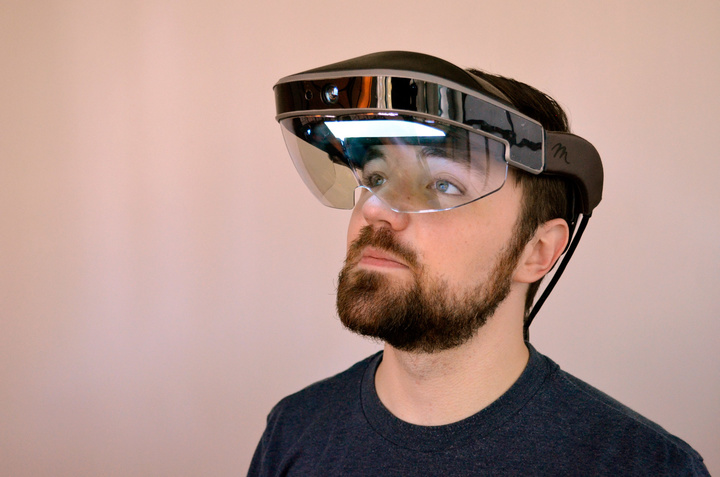 meta-2-development-kit-hands-on-augmented-reality-headset-ar-3-1