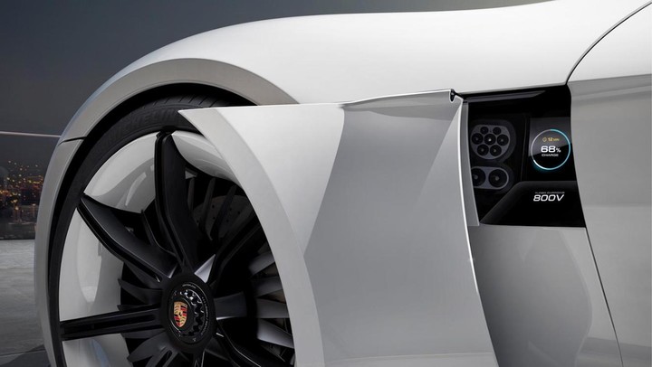 porsche-mission-e-concept-charge-port