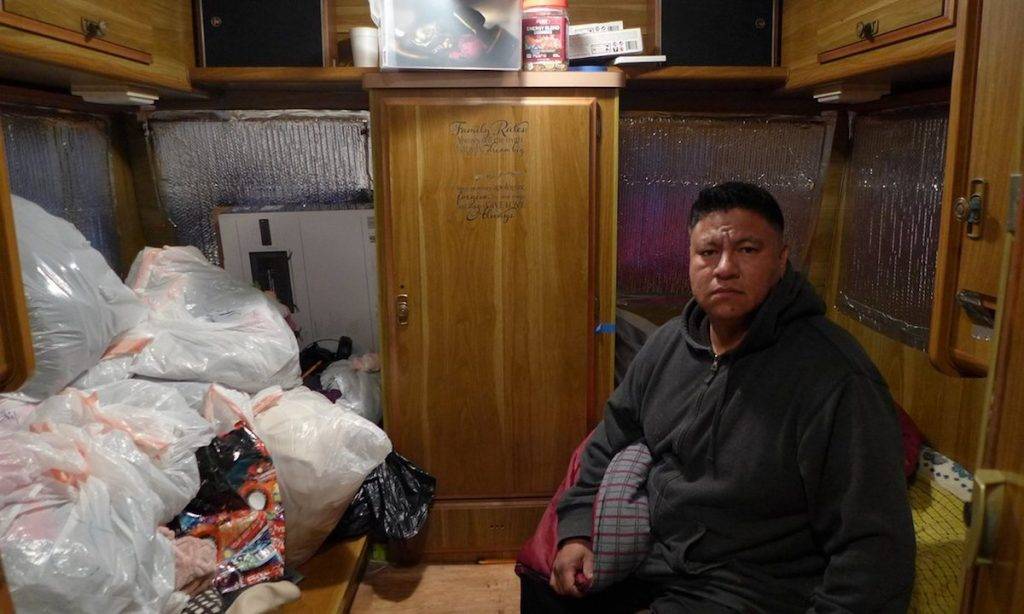 硅谷繁华下的阴影:在东帕洛奥多,许多学生无家