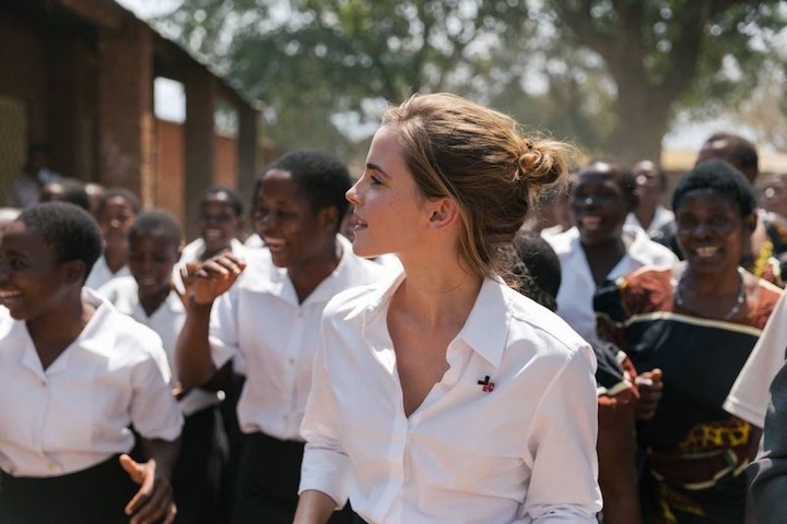 emma-watson-in-malawi-africa-10-10-2016-9