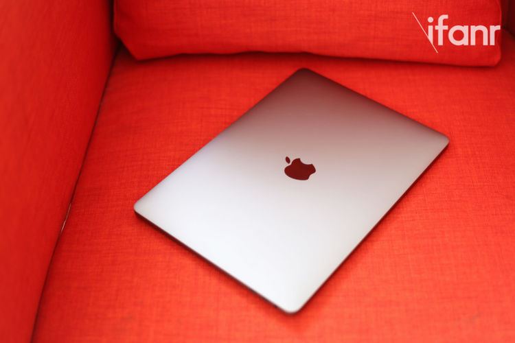 2017 款MacBook Pro 评测：性能强没强，续航长没长？ | 爱范儿