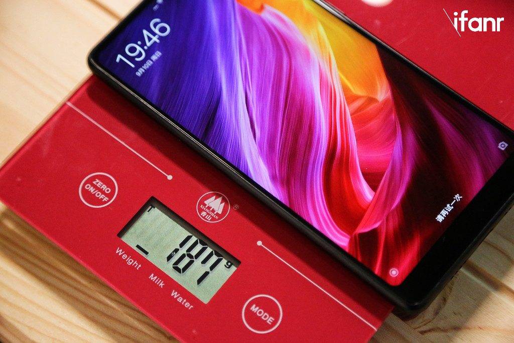 小米 MIX 2 评测:全面屏 2.0 颜值爆表,配置超高