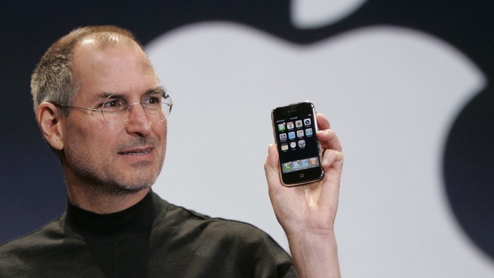 steve-jobs-apple-original-iphone-launch-2007.jpg!720